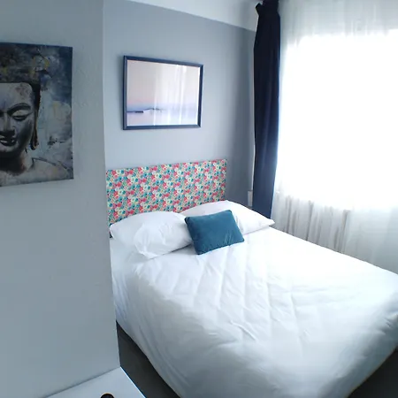 Hotel Le Vent Des Globes 2*