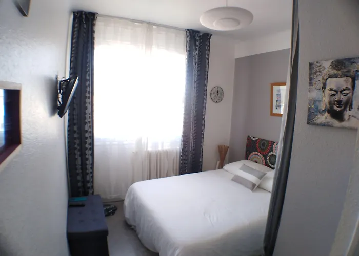 Hotel Le Vent Des Globes 2*